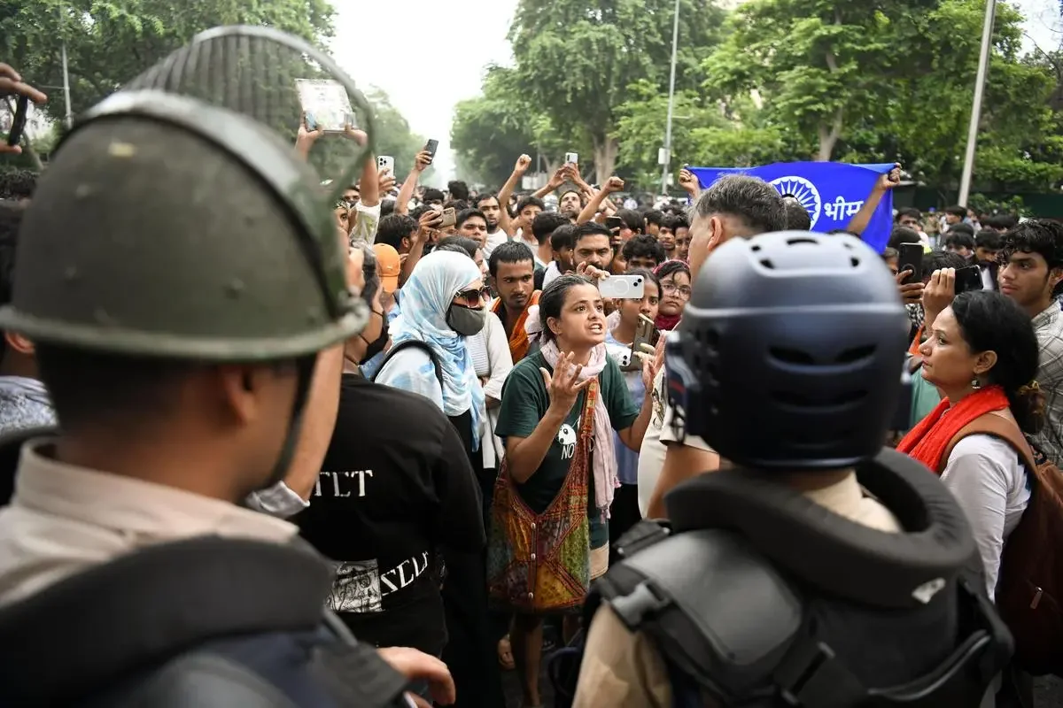 NEET Leak Fury: Students Clash With Police Near Parliament